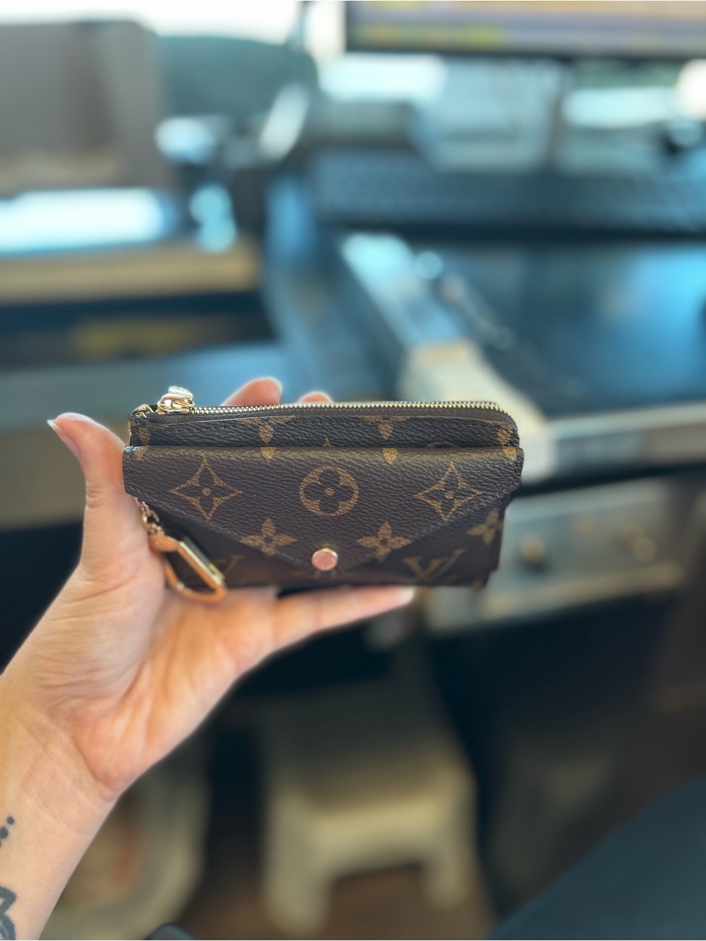 Louis Vuitton wallet - Picture 3 of 5